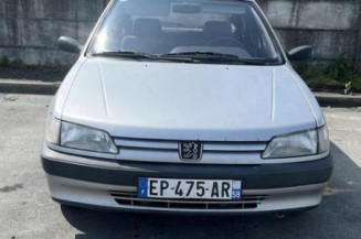 Poignee porte arriere droit PEUGEOT 306