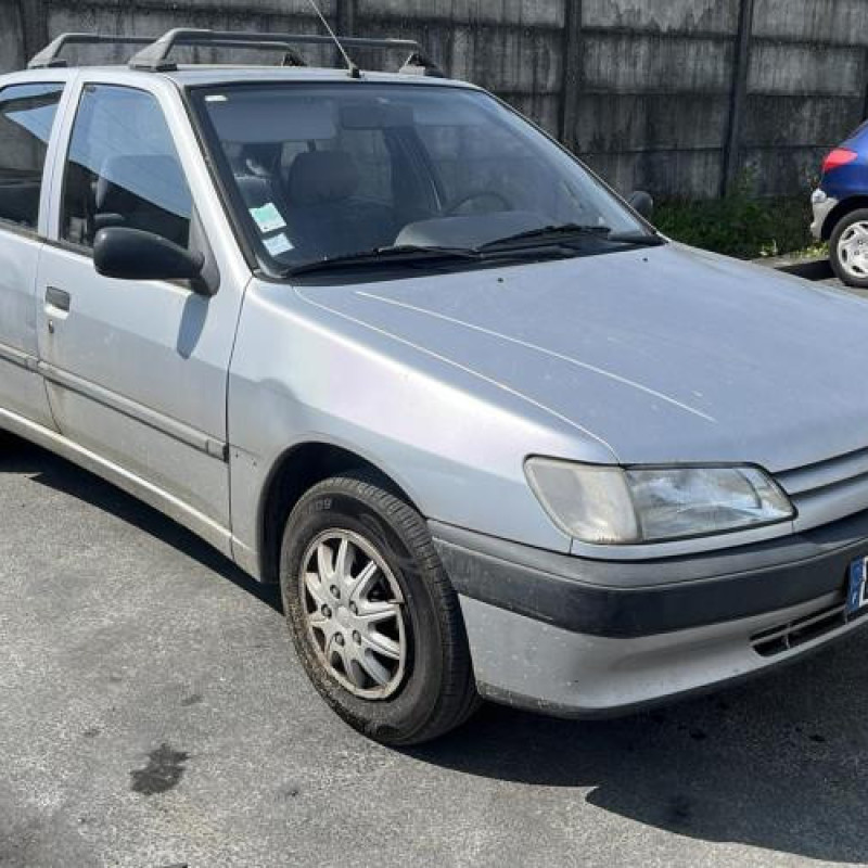 Poignee porte arriere droit PEUGEOT 306 Photo n°6