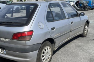 Poignee porte arriere droit PEUGEOT 306