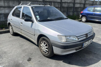 Poignee porte avant droit PEUGEOT 306