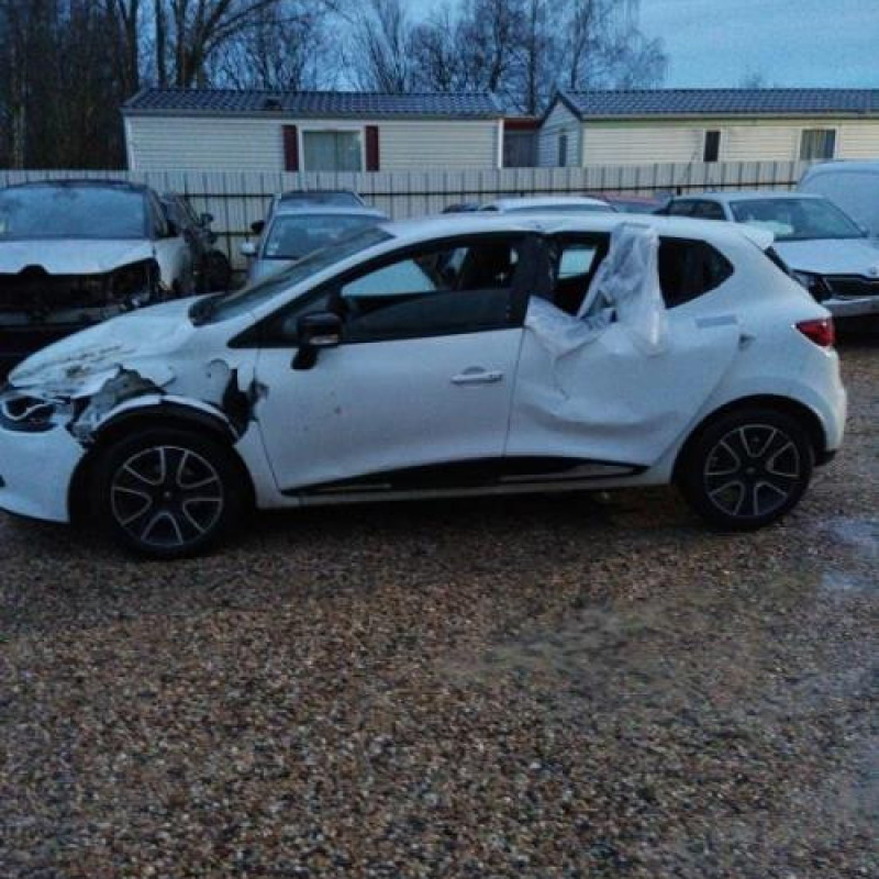 Poignee porte arriere gauche RENAULT CLIO 4 Photo n°8