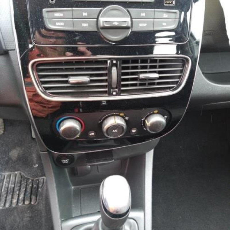 Autoradio d'origine RENAULT CLIO 4 Photo n°11