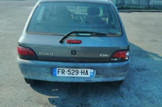 Pretensionneur de ceinture avant droit RENAULT CLIO 1