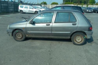 Pretensionneur de ceinture avant droit RENAULT CLIO 1