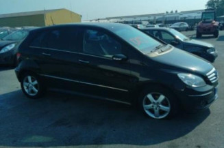 Renfort pare choc avant (traverse) MERCEDES CLASSE B 245