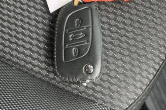 Pretensionneur de ceinture avant droit PEUGEOT 207