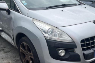 Bouton de coffre PEUGEOT 3008 1