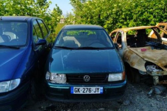 Leve vitre mecanique avant gauche VOLKSWAGEN POLO 3