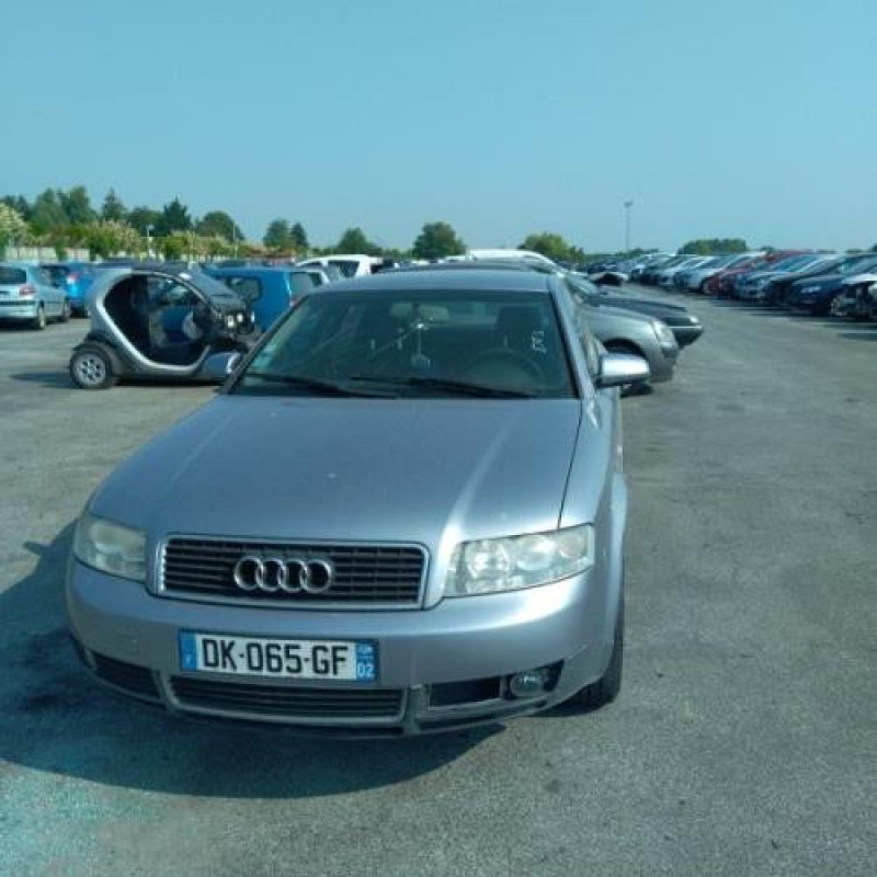 Calandre AUDI A4 2 Photo n°4