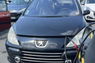 Pare choc arriere PEUGEOT 307