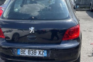 Pare choc arriere PEUGEOT 307