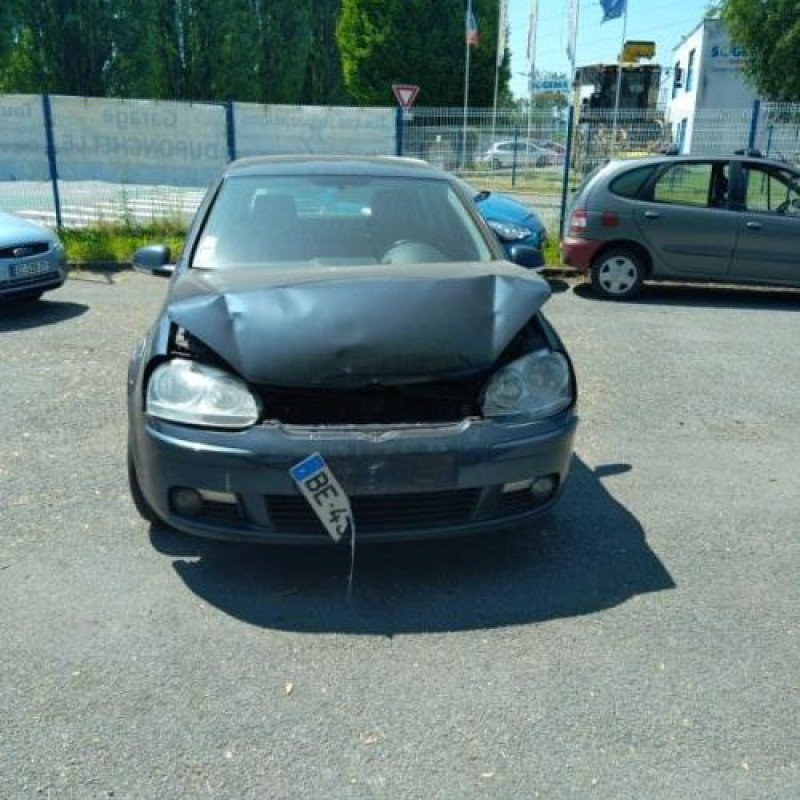 Feu arriere principal droit (feux) VOLKSWAGEN GOLF 5 Photo n°3