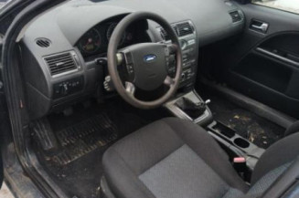 Vitre arriere gauche FORD MONDEO 2