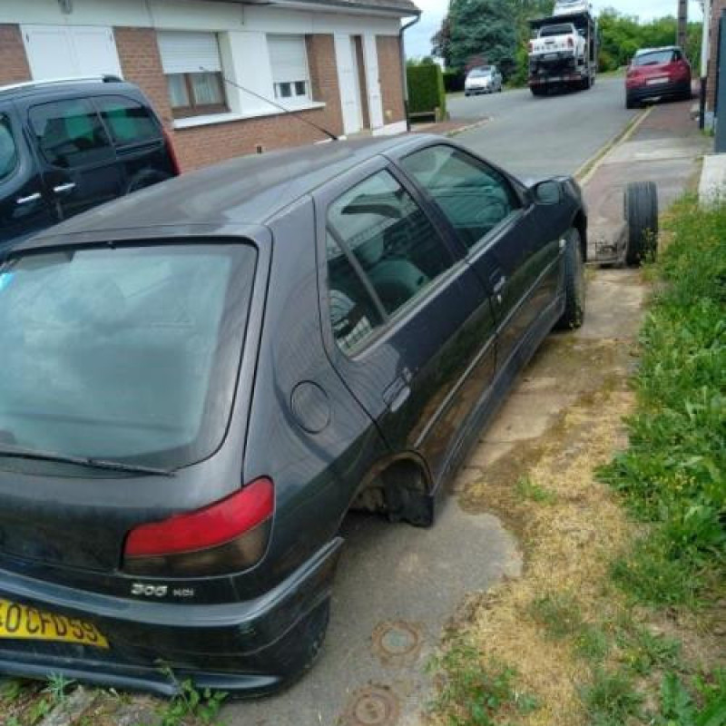 Poignee porte avant droit PEUGEOT 306 Photo n°6