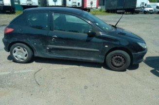 Pare choc avant PEUGEOT 206