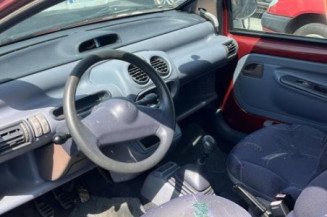 Poignee interieur avant droit RENAULT TWINGO 1