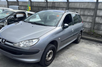 Fermeture de capot PEUGEOT 206