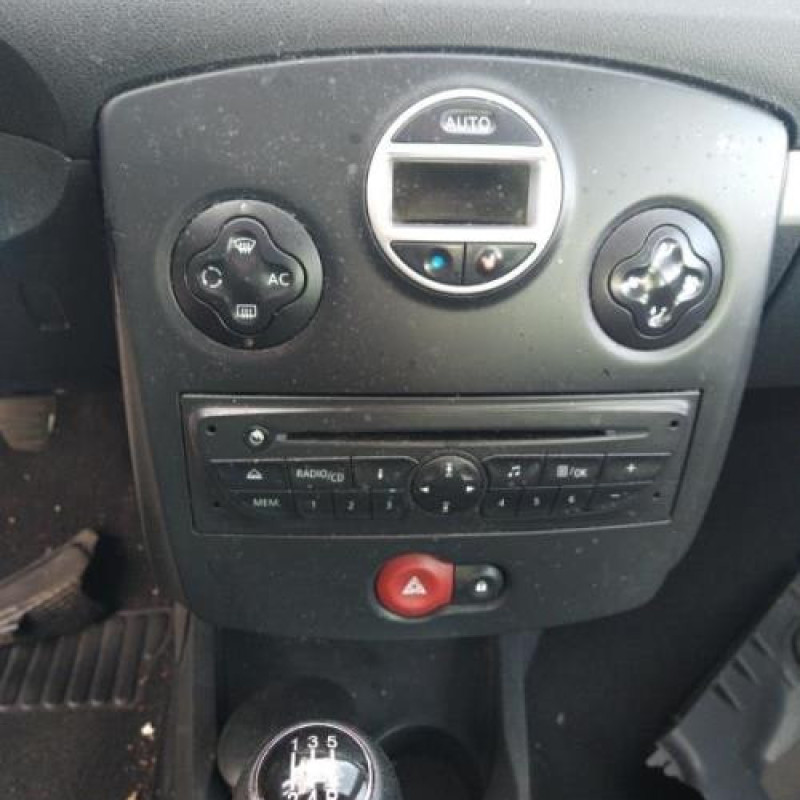 Poignee interieur arriere gauche RENAULT CLIO 3 Photo n°11