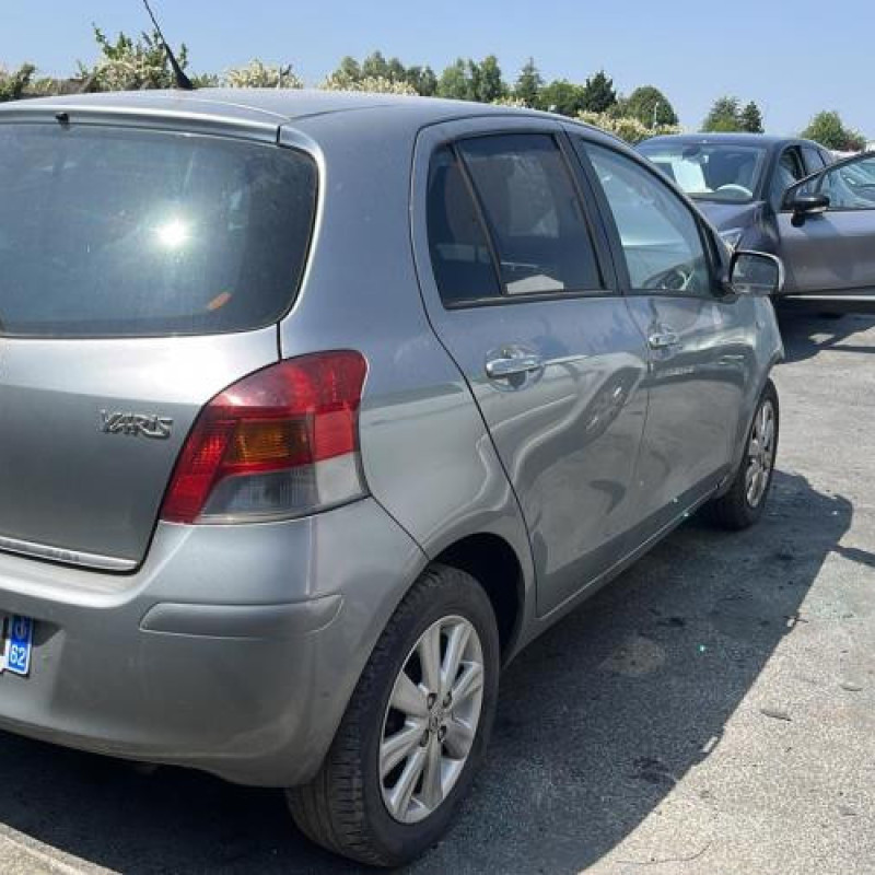 Vitre arriere gauche TOYOTA YARIS 2 Photo n°6