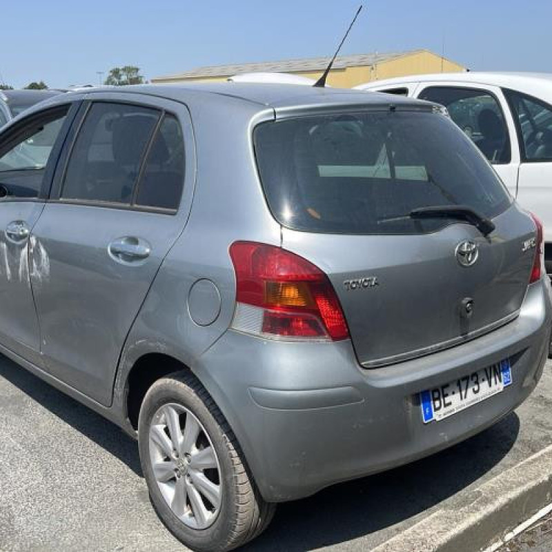 Vitre arriere gauche TOYOTA YARIS 2 Photo n°8