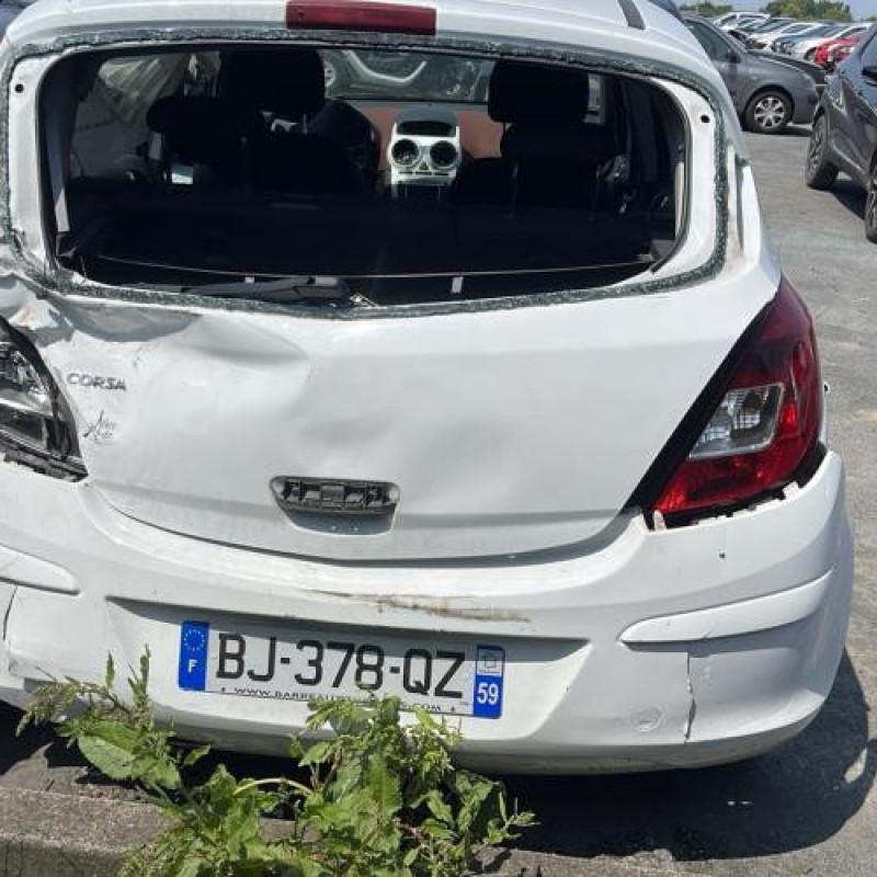 Porte arriere gauche OPEL CORSA D Photo n°10