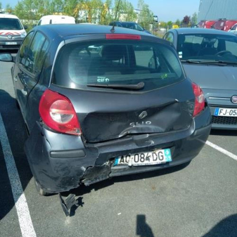 Pretensionneur de ceinture avant droit RENAULT CLIO 3 Photo n°8