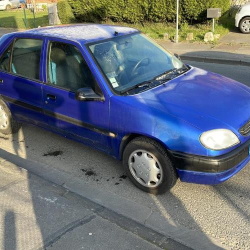 Moteur CITROEN SAXO Photo n°2