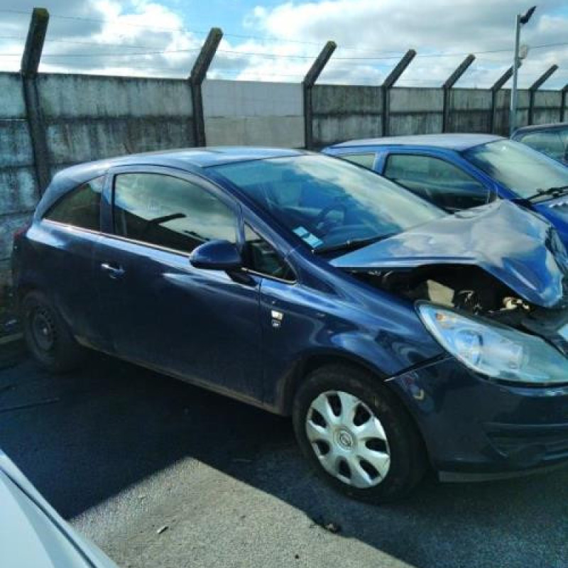 Feu arriere principal droit (feux) OPEL CORSA D Photo n°4