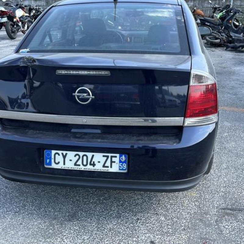 Vitre arriere droit OPEL VECTRA C Photo n°7