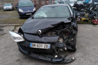 Pare choc arriere RENAULT MEGANE 3