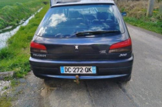 Calandre PEUGEOT 306