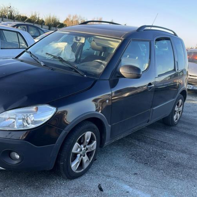 Feu arriere principal droit (feux) SKODA ROOMSTER Photo n°4