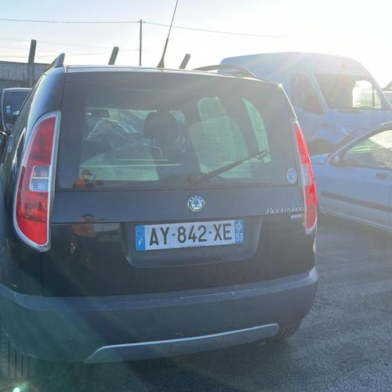 Feu arriere principal droit (feux) SKODA ROOMSTER Photo n°8