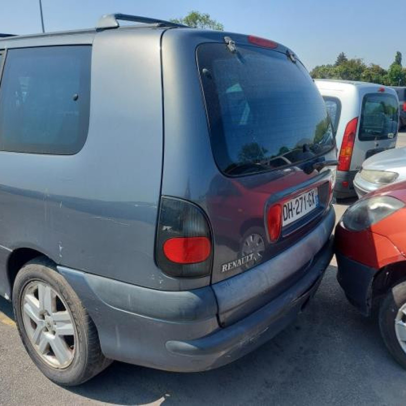 Alternateur RENAULT GRAND ESPACE 3 Photo n°10