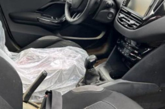 Air bag conducteur PEUGEOT 208 1