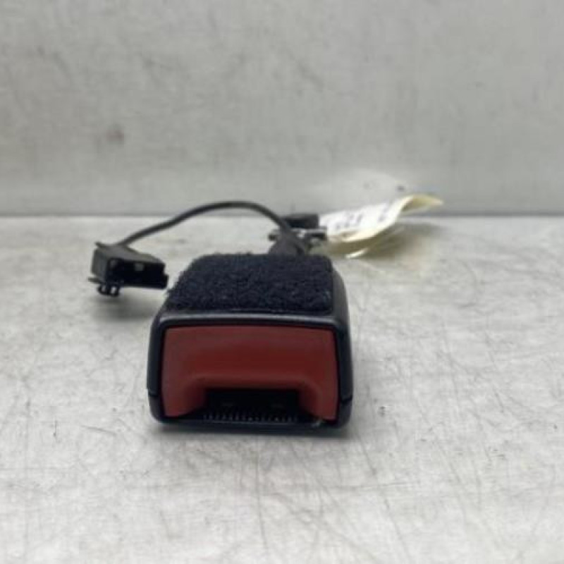 Attache ceinture avant droit OPEL ZAFIRA TOURER C Photo n°1