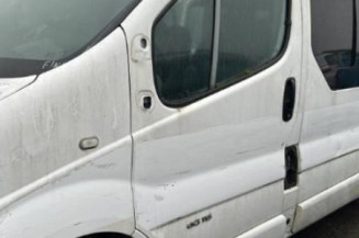 Pompe de direction RENAULT TRAFIC 2