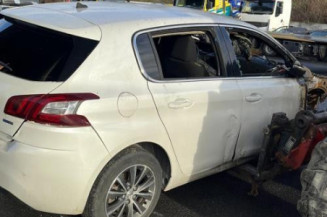 Pompe à carburant PEUGEOT 308 2