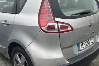 Aile avant droit RENAULT SCENIC 3