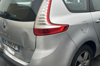 Pretensionneur de ceinture avant gauche RENAULT GRAND SCENIC 3