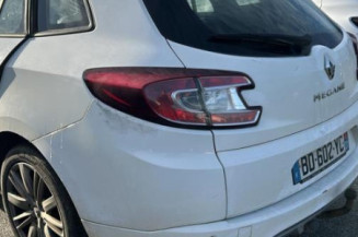 Pare boue avant gauche RENAULT MEGANE 3