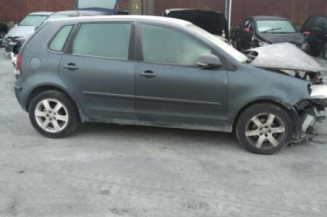 Porte avant gauche VOLKSWAGEN POLO 4