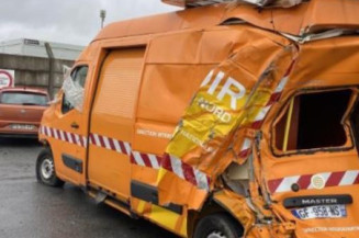 Vitre avant gauche RENAULT MASTER 3