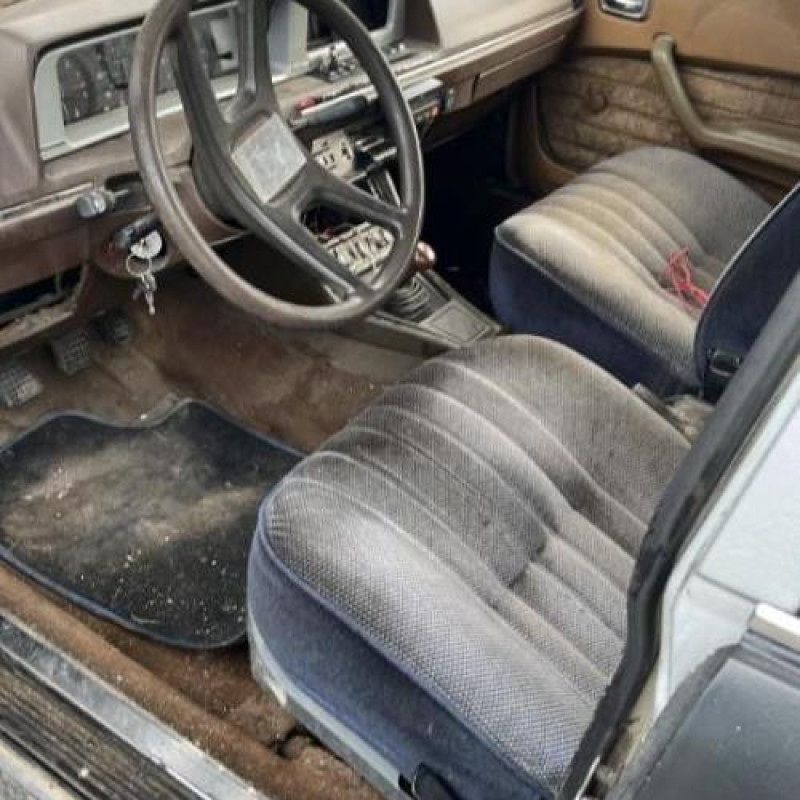 Poignee interieur avant gauche PEUGEOT 604 Photo n°10