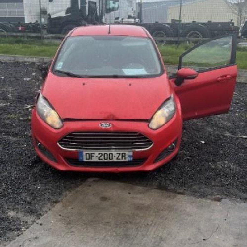 Poignee porte avant gauche FORD FIESTA 6 Photo n°5