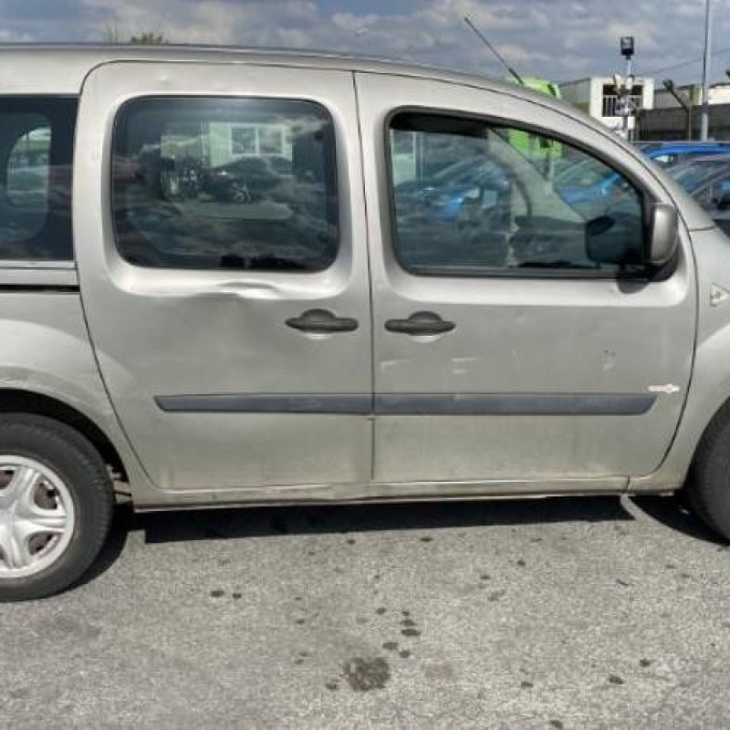 Renfort pare choc avant (traverse) RENAULT KANGOO 2 Photo n°16