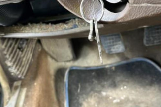 Bras essuie glace avant droit PEUGEOT 604